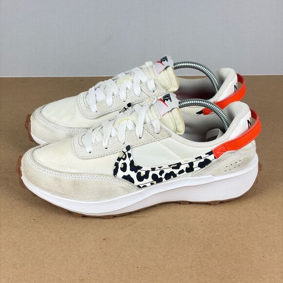 Nike Waffle Debut White Leopard Swoosh Athletic Shoes Womens 8 Black Orange - Picture 10 of 10
